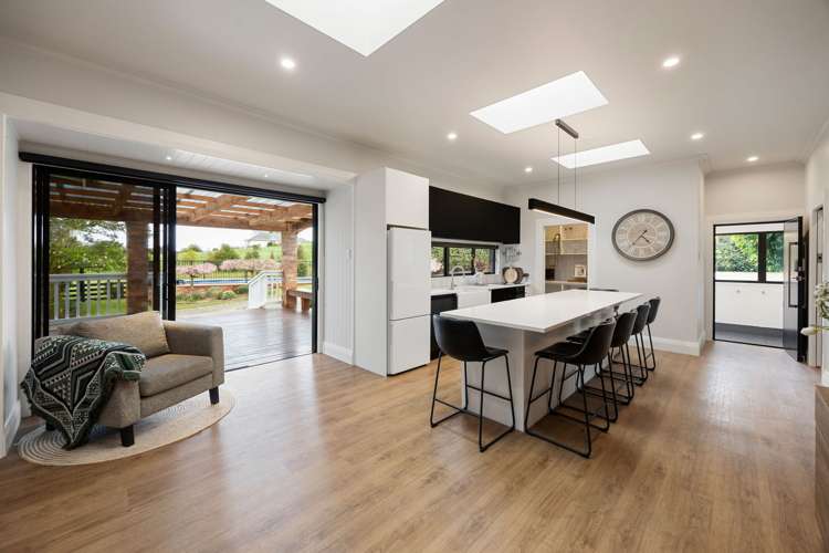 908 Rangiatea Road_4