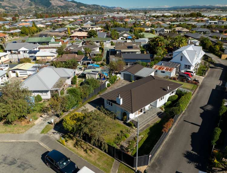 28 Dickens Street Stoke_1