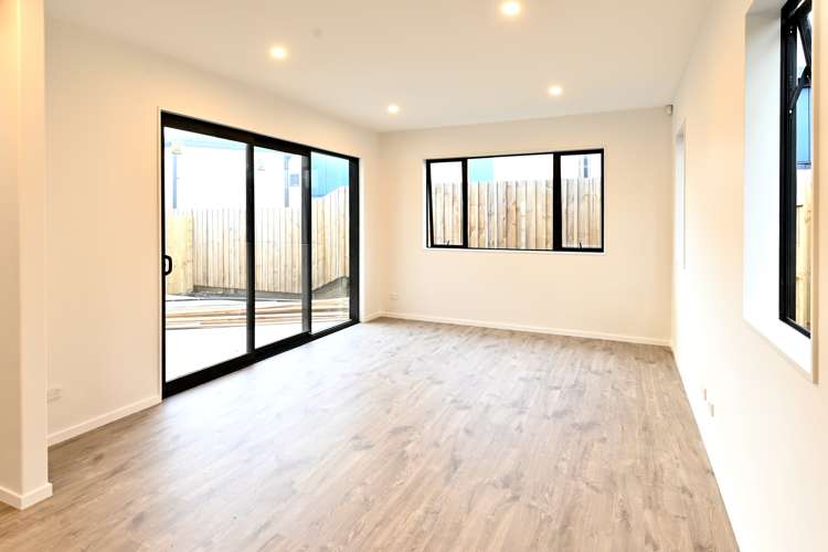 4 Ropata Avenue Point England_11