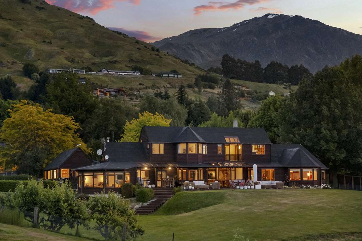 9 Arrowtown-Lake Hayes Road_0