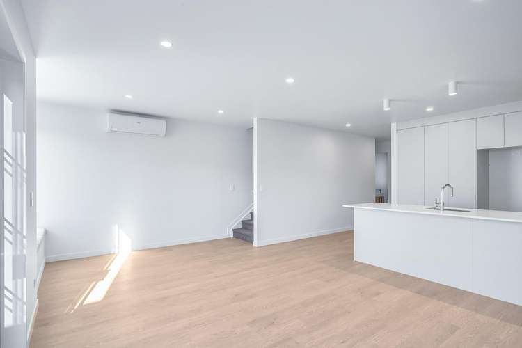 3/91 Shakespeare Street 11373_3