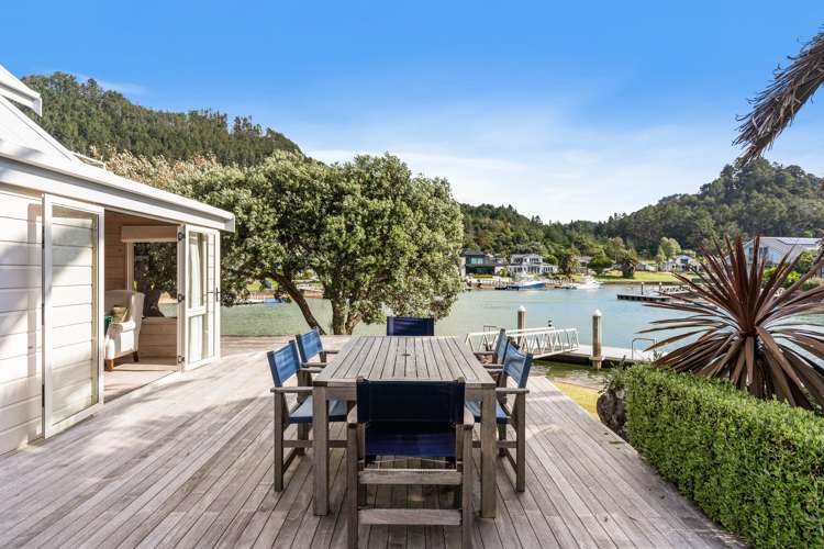 105b Motu Capri Pauanui_10