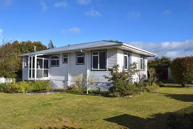 70 Gillies Avenue Taupo_1