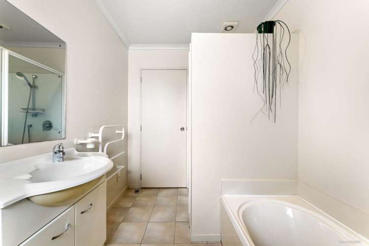 108m Colwill Road Massey_11