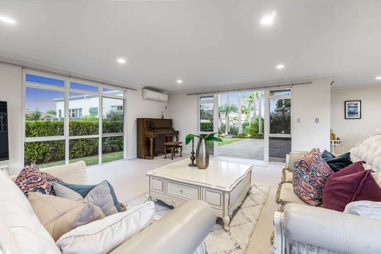 34 English Oak Drive Schnapper Rock_5