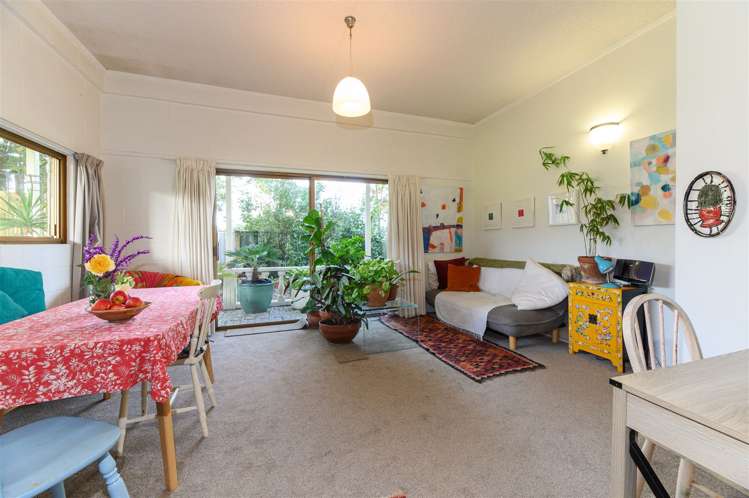 7 Nui Mana Place Te Atatu South_12