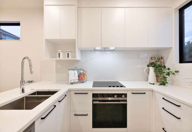 4/11 Jaemont Avenue Te Atatu South_1