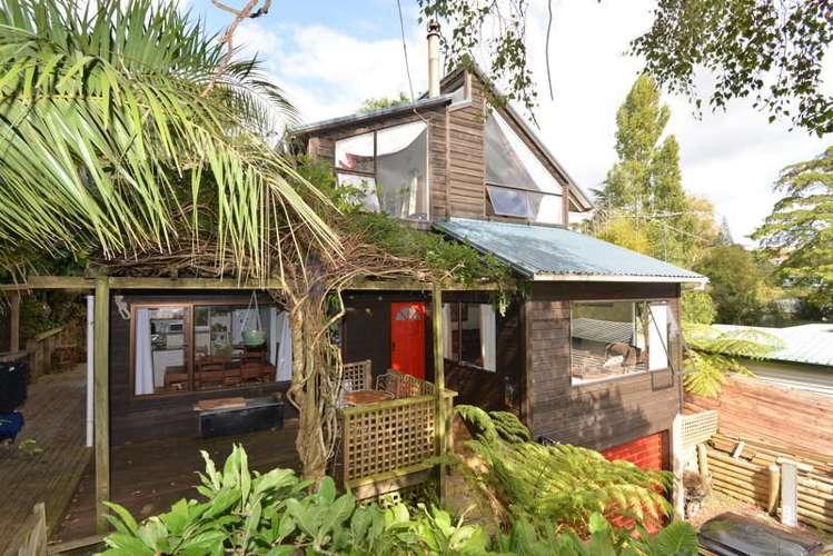 2/46a Captain Scott Road Glen Eden_17