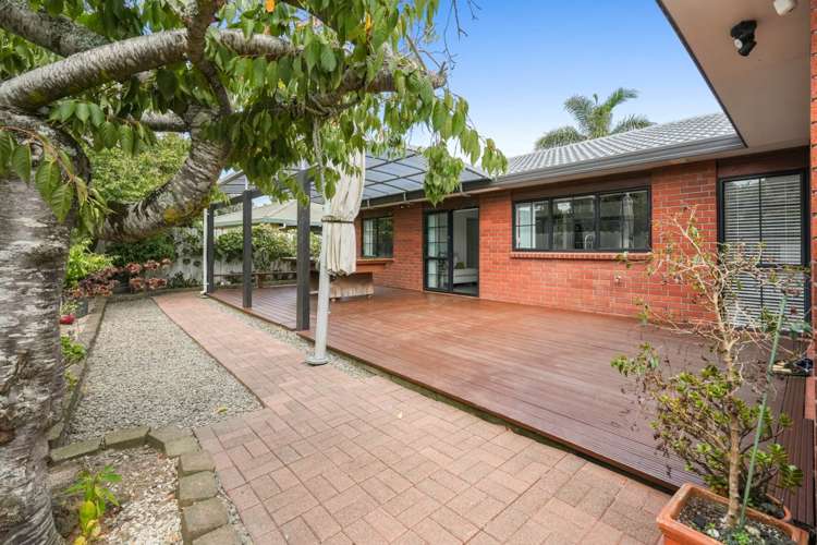 8 John Lister Close Golflands_20