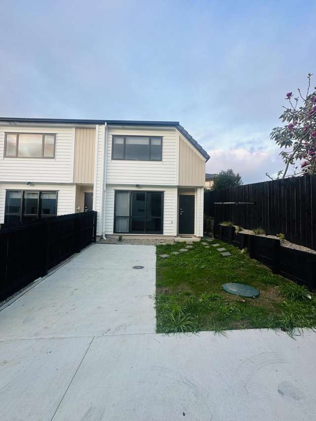 Must See! Brand New Well-Designed Weatherboard and Tile House in Manurewa!