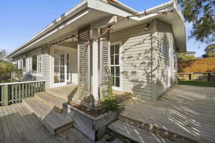 2 Fantail Grove Belmont_13