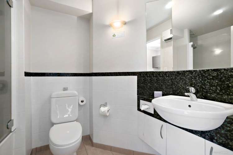 5f/100 Greys Avenue Auckland Central_5