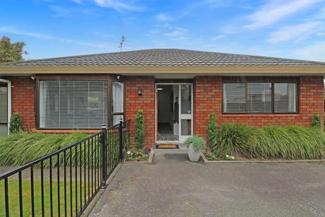 WELL PRESENTED TWO BEDROOM HOME IN AVALON