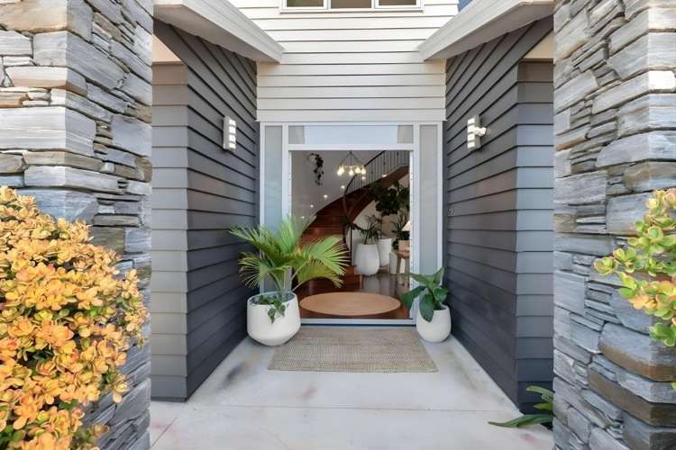 64 Balboa Drive 1719_15