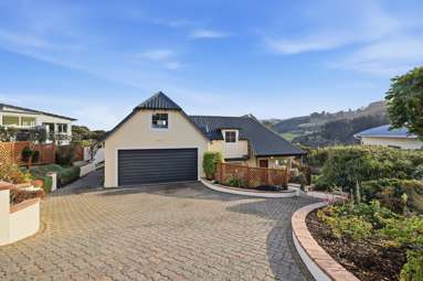 8 Ribbonwood Close_3