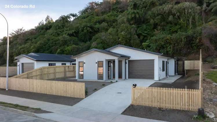 24 & 26 Colorado Road Totara Park_16