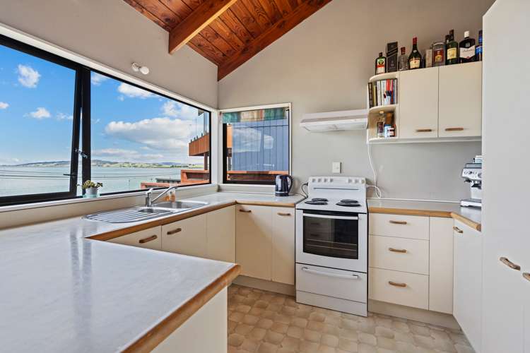 118 Beach Road Onerahi_12