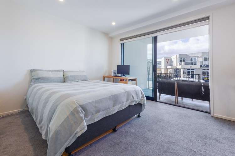 6/2 Matatua Road Raumati Beach_16