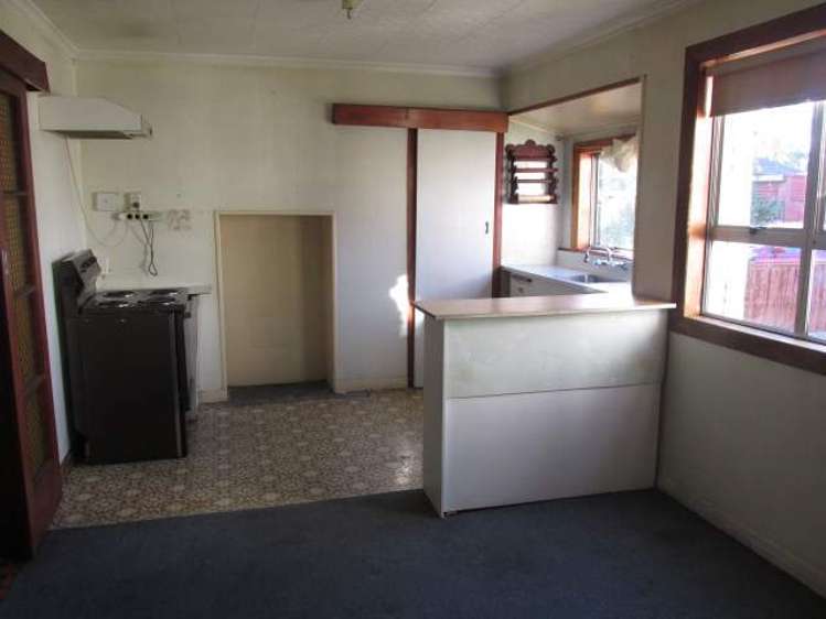 100 Broadway Reefton_19