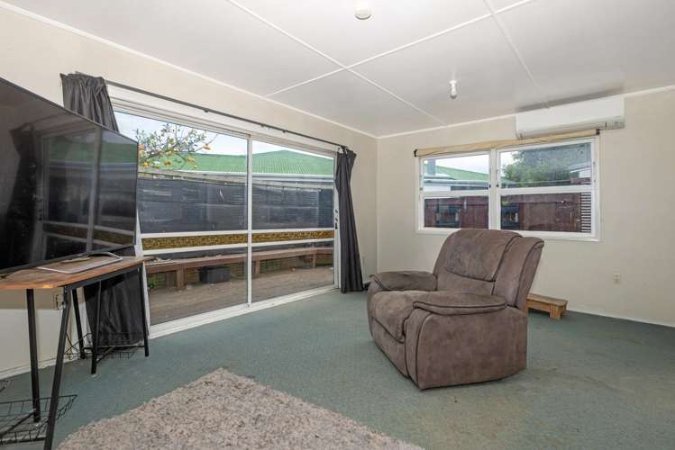 103 Huxley Road_5