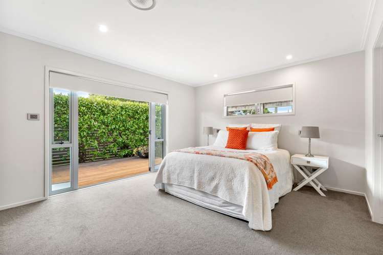 7 Laurie Street Red Beach_14