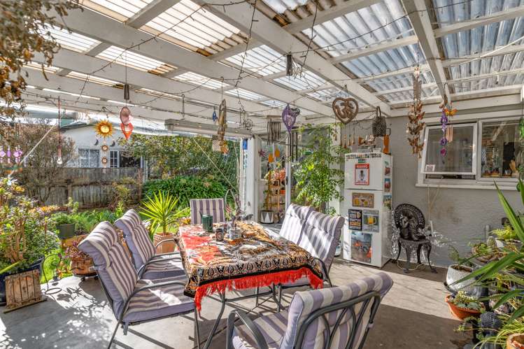 223 High Street North Carterton_13