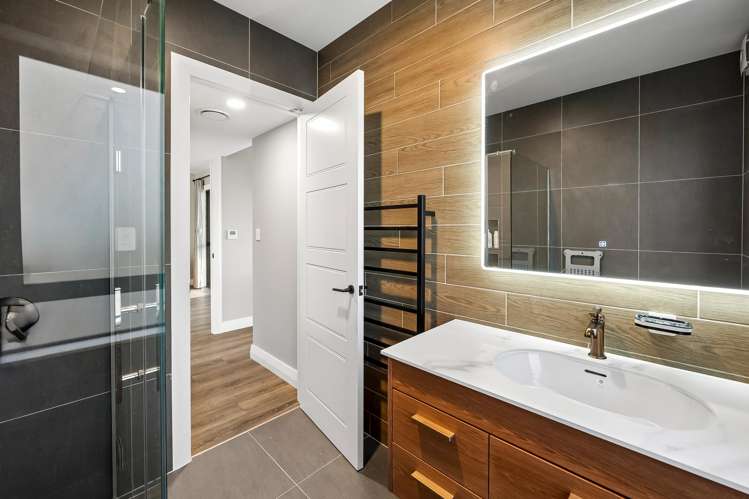 11 Rongoa Road Okura_29