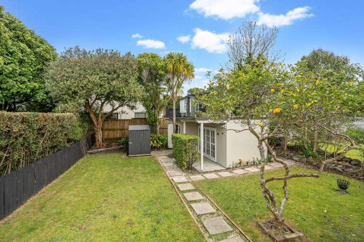 136 Peary Road Mount Eden_13