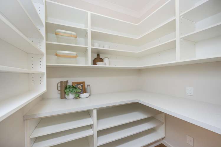 75 Reid Line West Feilding_8