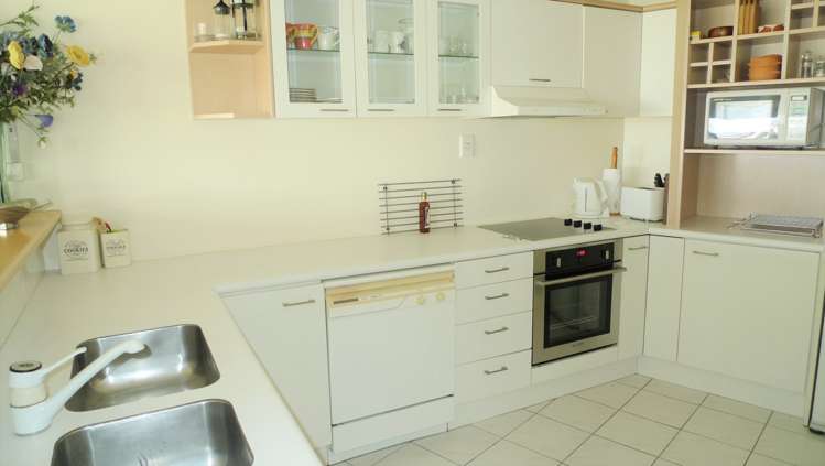 6/18 Takitimu Street Orakei_6