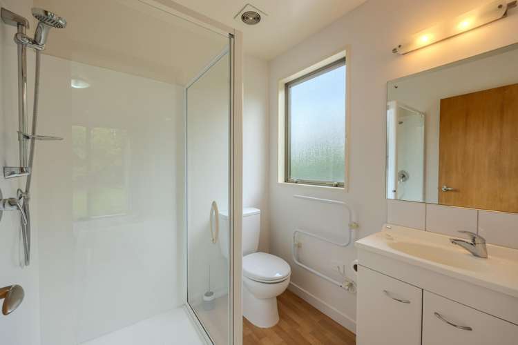 14 Sherwin Avenue Albert Town_18