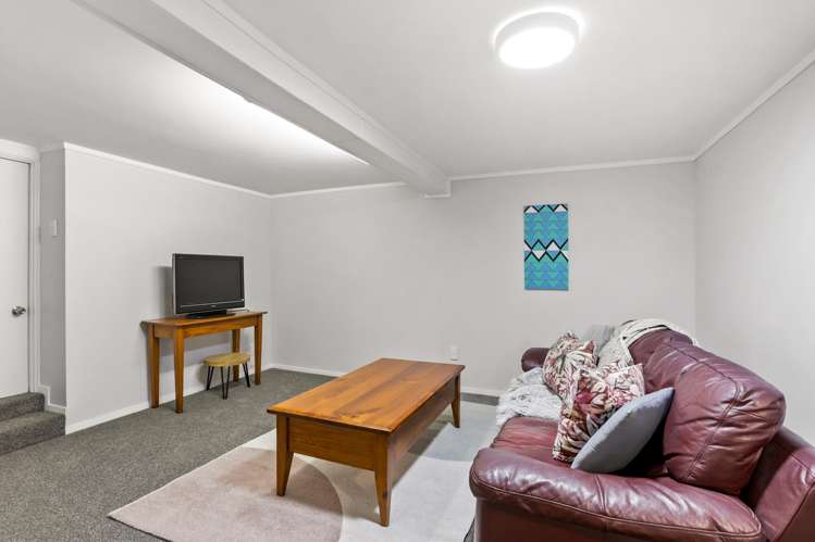 255 Glengarry Road Glen Eden_21