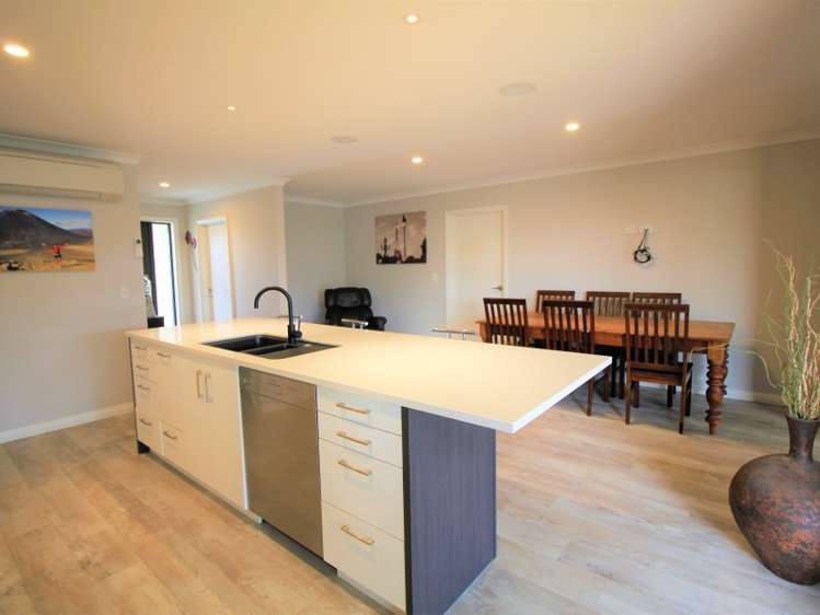 15 Tiaki Way Cambridge_5
