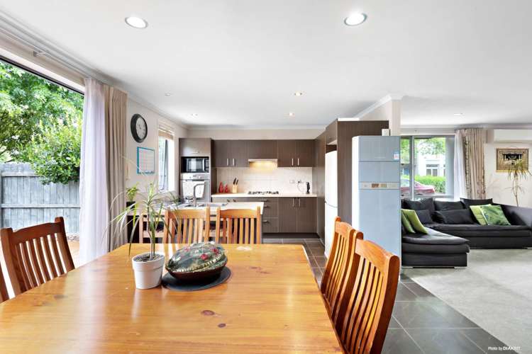 1 Zabeel Crescent Takanini_10