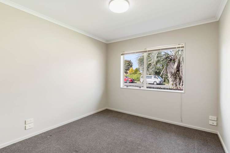 1 Takatu Place Takanini_30