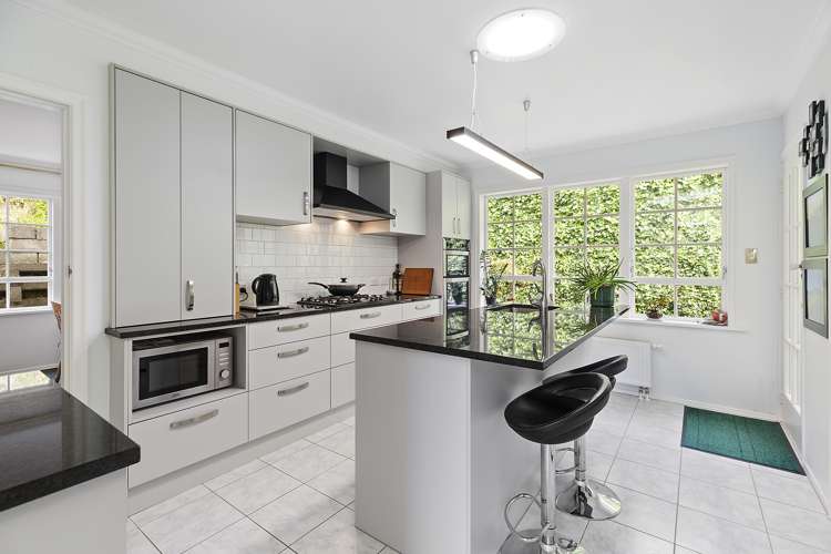 8 Lethenty Way Karori_6