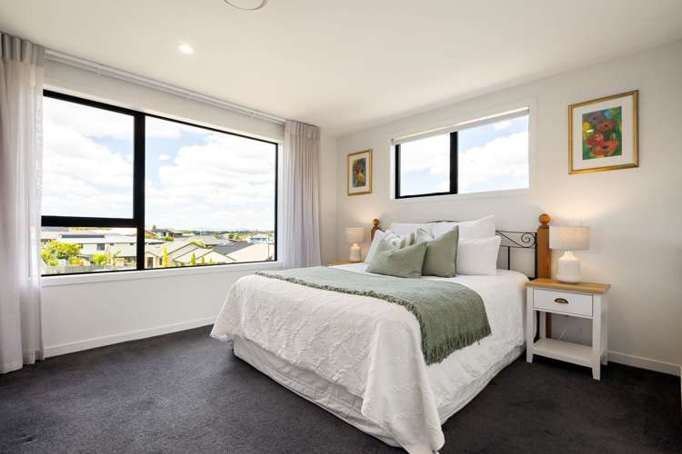 13 Evergreen Rise Grandview Heights_18