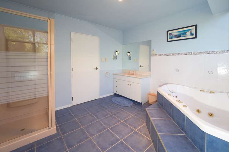 21 Churchill Avenue Allenton_14