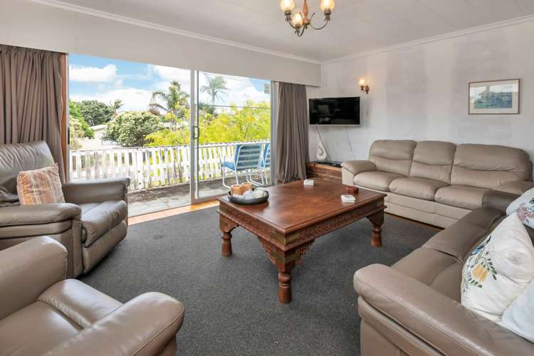18 Slako Crescent Ruakaka_7