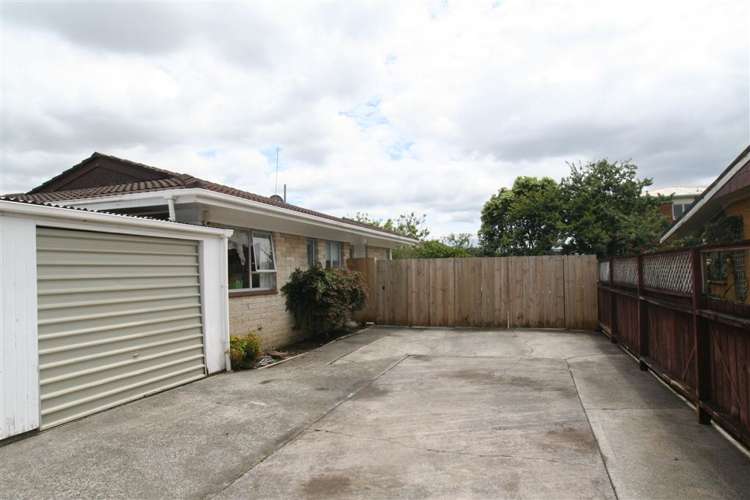 2/40 Blanes Road Manurewa_11