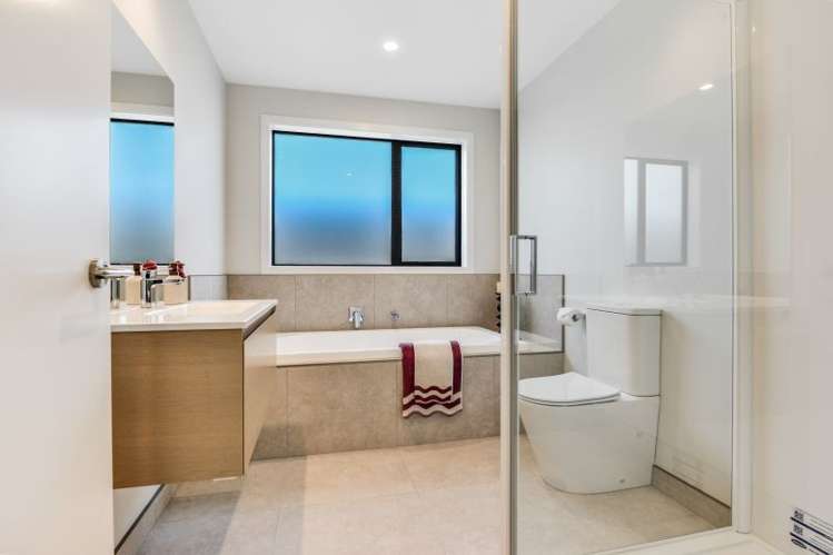 15 Tiroake Street Ruakura_16