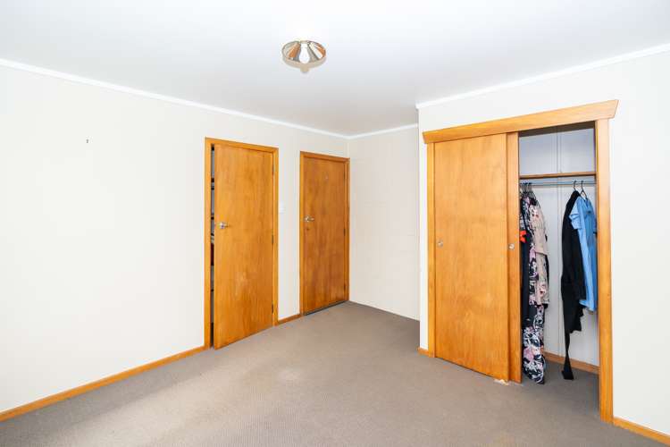 90 Houchens Road Glenview_22