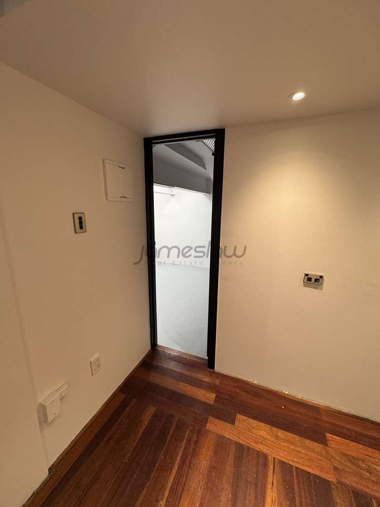 M4/166 Queen Street City Centre_1