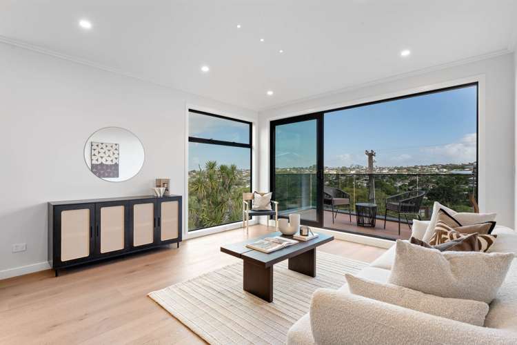 545 Beach Road Murrays Bay_5