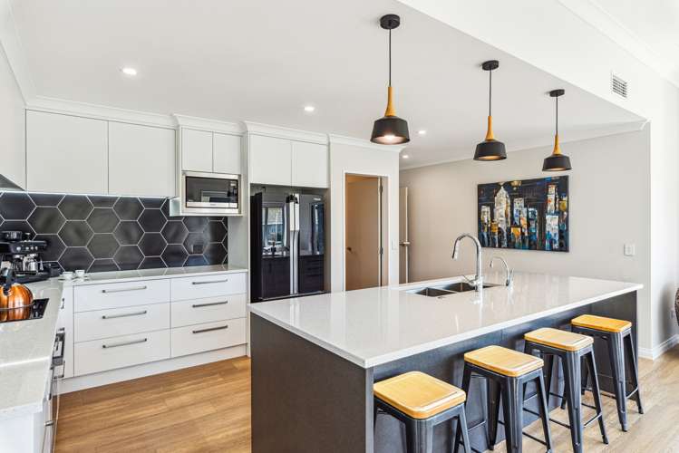 11 Taranui Way Paraparaumu Beach_13