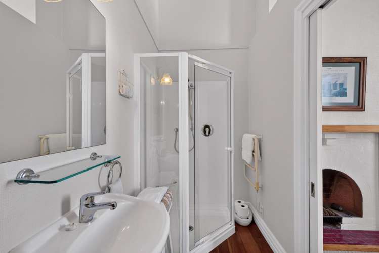 25 France Road Bluff Hill_22