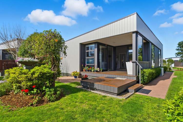 107/61 Golden Sands Drive_0