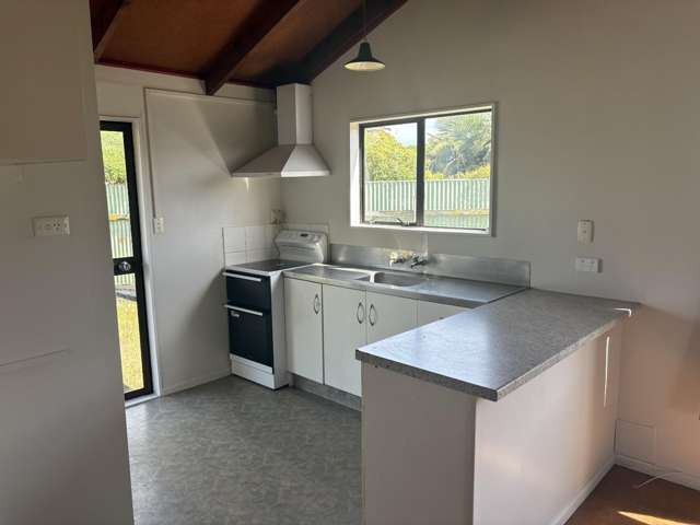 26B Hennessey Street East (right) 1207_2