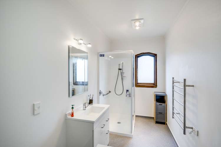 911 Churchill Street Akina_7