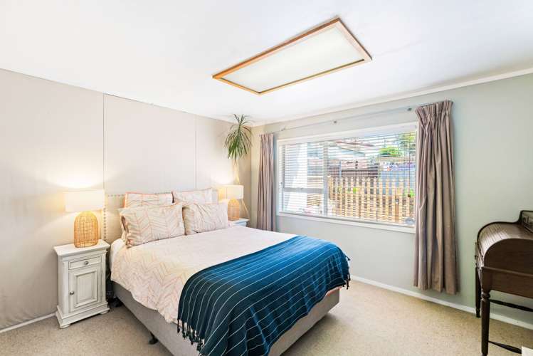 1/4 Wickstead Place Massey_18